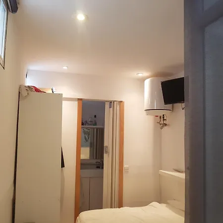 030 Apartameto 4-1 * برشلونة